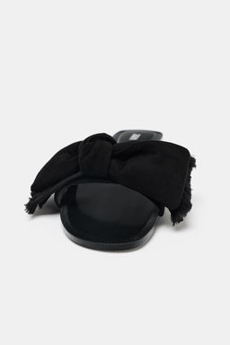 SPLIT SUEDE BOW SANDALS