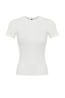 Ekru Viskoz/Yumusak Kumas Vucuda Oturan Esnek Orme Bluz TWOSS24BZ00296