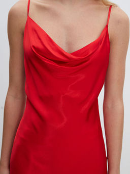 D?k?ml? Yaka Ask?l? Saten Elbise