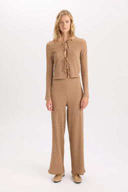 Широкие брюки Широкие брюки Базовые прямые мятые брюки с гибкой талией - Defacto фото 2