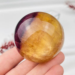 Шар из камня Флюорит на подставке