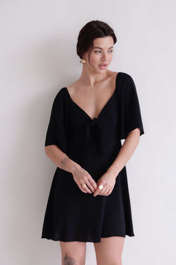 Платье черное с узлом в области груди Martichelli