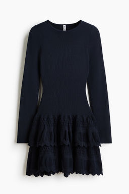 Vestido con falda escalonada