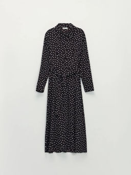 Приталенное платье с принтом в горошек / Zarina