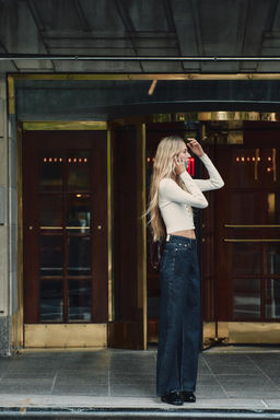 KNIT TOP WITH GOLD BUTTONS - Zara фото 2