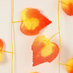 Декор «Гирлянда из листьев» длина: 2.4 м, ширина: 23 см, цвет жёлто-красный