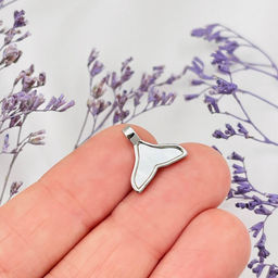 Подвеска перламутровая "Хвост" (1 шт)