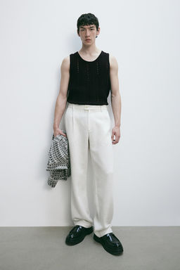 Top sin mangas en punto con diseno Regular Fit