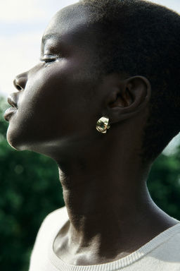 2 pares de pendientes de aro