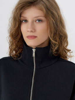 Толстовка женская черная на молнии - Mark formelle фото 4