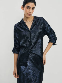 Блузка из блестящей ткани / Zarina