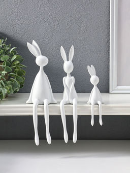 Набор фигур настольных полистоун Семья зайцев, белый, 3 шт., на полку