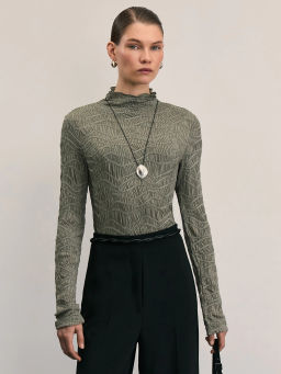 Лонгслив с абстрактным рисунком / Zarina