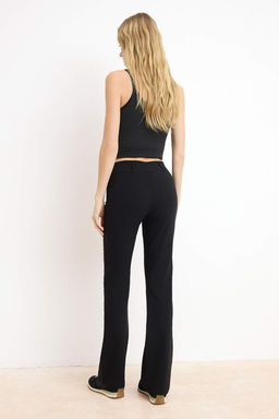 Siyah Bengalin Esnek Kumas Flare Dusuk Bel Pantolon TWOSS26PL00006 - Trendyolmilla фото 6