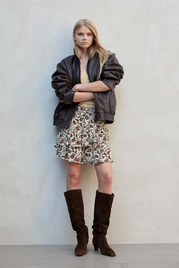 Minifalda con volantes