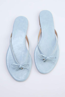 Ac?k Mavi Fiyonk Detayl? Kad?n Parmak Aras? Terlik TAKSS26TE00031