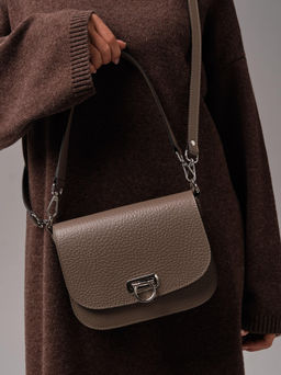 Сумка кожаная Azaro 30741 тауп соло