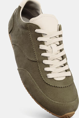 CONTRAST SPLIT SUEDE SPORTS SHOES