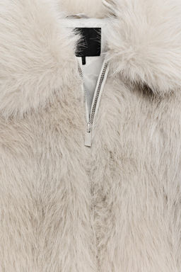 FAUX FUR ZIP-UP SHORT COAT - Zara фото 8