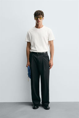 CROPPED FIT T-SHIRT