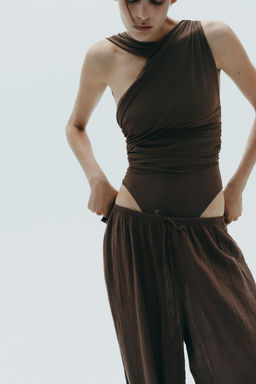 DRAPED ASYMMETRIC TULLE BODYSUIT - Zara фото 3