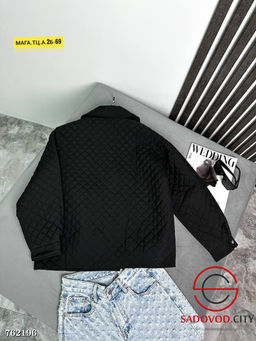 Женская куртка весенняя с карманами