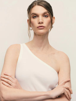 Топ на одно плечо / Zarina  фото 6