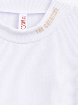 CONTE Джемпер в мелкий рубчик с надписью The creative LD 1575 white