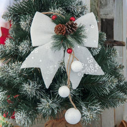 Украшение ёлочное «Зимнее волшебство. Бант», новогоднее, 16×18.5 см, белое