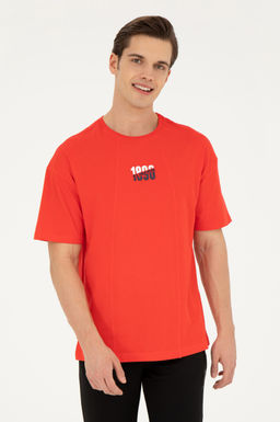 Мужская красная футболка Неожиданная скидка в корзине