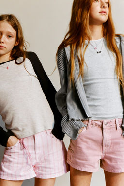 BERMUDA DENIM TACHAS PARCHE ESTRELLA / Rosa - Zara фото 5