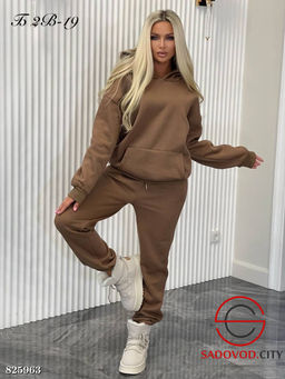 Костюм тройка спортивный