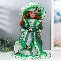 Кукла коллекционная керамика "Фрейлина Абигейл в изумрудном платье" 40 см