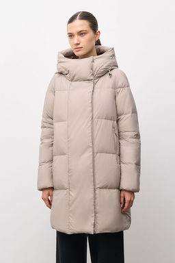 Пуховое пальто с объёмным капюшоном WHY NOT