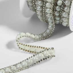 Стразы и бусины термоклеевые, ширина - 11 мм, 4.5 ± 0.5 м, цвет серебряный