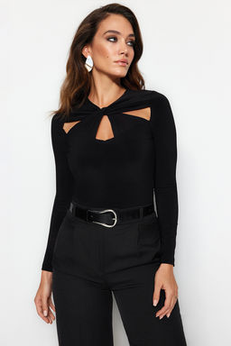 Siyah Cut Out ve Buzgu Detayl? Fitted/Vucuda Oturan Esnek C?tc?tl? Orme Body TWOAW22BD0047