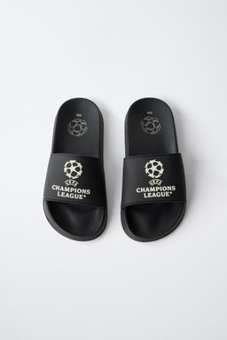 PALA BA?O UEFA CHAMPIONS LEAGUE ® GLOW IN THE DARK / Negro - Zara фото 4