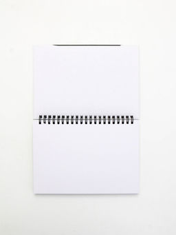 Скетчбук в твердой обложке на гребне А5 80 л 100 г/м "Котик"