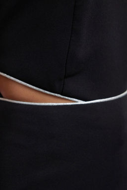 Siyah Cut Out Detayl? Dokuma Bluz TPRAW25BZ00002 - Trendyolmilla фото 4