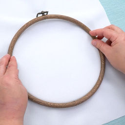 Gamma PHR-070 d 180 мм ( 7  ) пяльцы-рамка круглые пластик под дерево