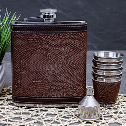 Набор в подарочной коробке Фляжка 500 мл + 4 стопки, воронка / FL-143 /уп 40/