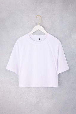 Wardrobe Essentials-Ekru Rahat Kal?p K?sa Kollu Crop %100 Pamuk Orme T-Shirt TWOSS26TS00006