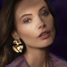 Подтягивающий крем для век Royal Velvet - Oriflame фото 8