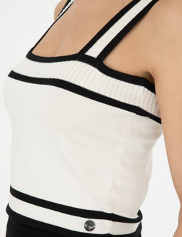 Beyaz Crop Top Triko Bluz