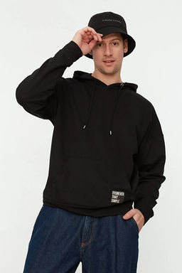 Siyah Kap__onlu Oversize/Geni_ Kesim Uzun Kollu Etiket Aplikeli Sweatshirt TMNSS21SW0221 - Trendyolmilla фото 2