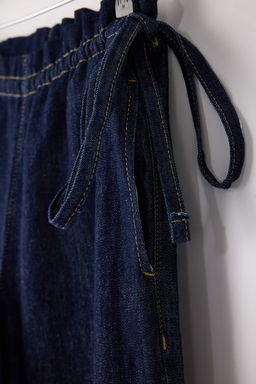 Koyu Mavi Bel Detayl? Yuksek Bel Wide Leg Jeans TWOSS26JE00060