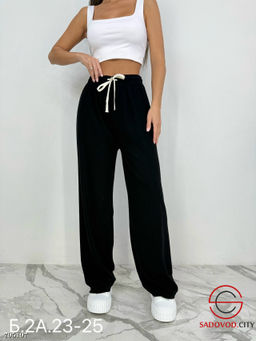 Широкие спортивные штаны