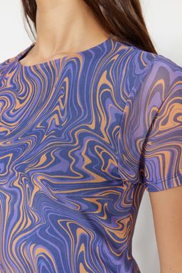 Mavi Bask?l? K?sa Kol Bisiklet Yaka Vucuda Oturan Esnek Midi Tul Kalem Elbise TWOSS23EL01791