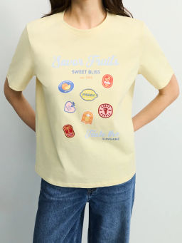 Оверсайз футболка с принтом и вышивкой / Zarina фото 3