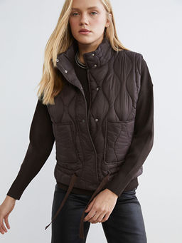 Dik Yaka Kapitone Oversize Kad?n ?i?me Yelek